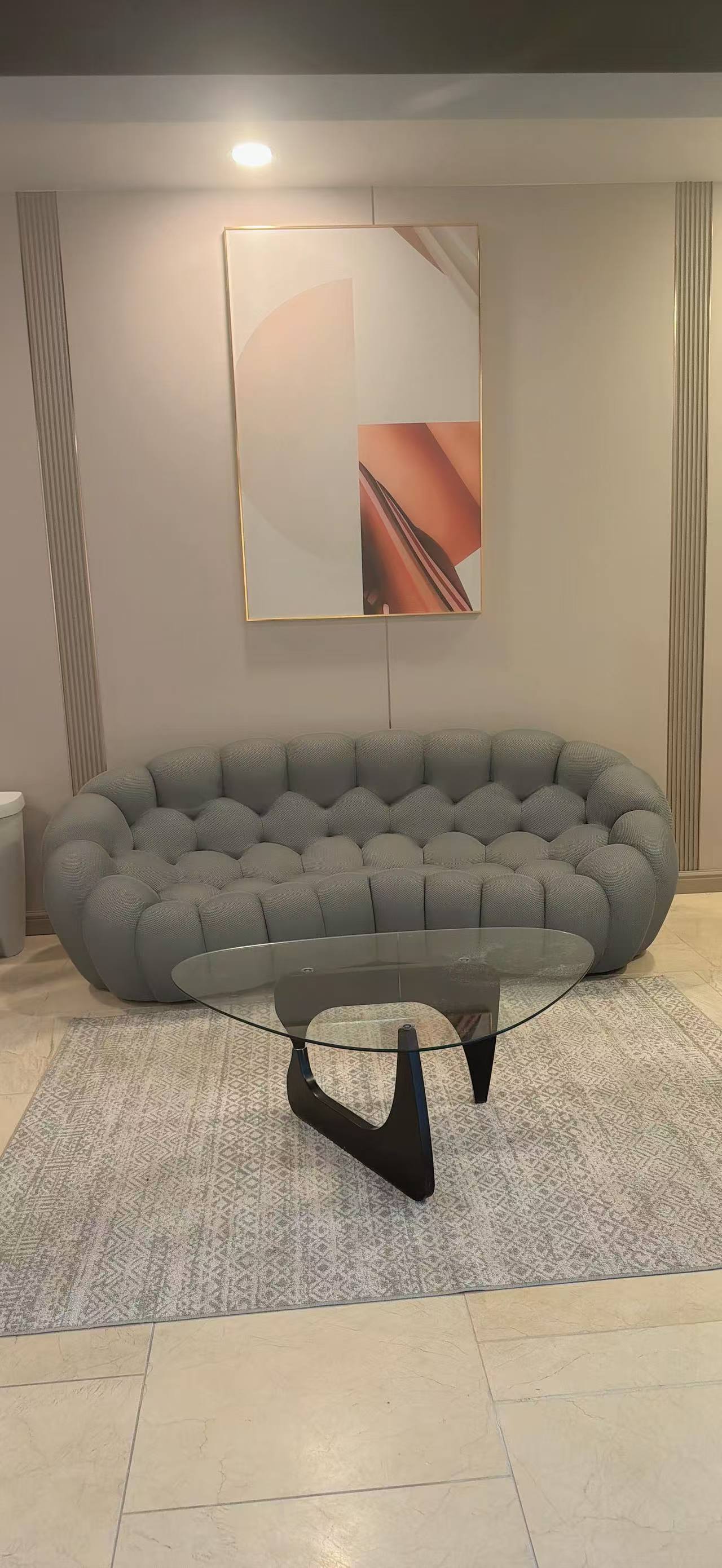 Olive Queen gallery image